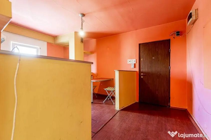 Apartament cu 2 camere semidecomandat în Micălaca