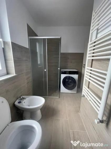 Casă cu 3 camere cu Teren 300 Mp în Ipotești