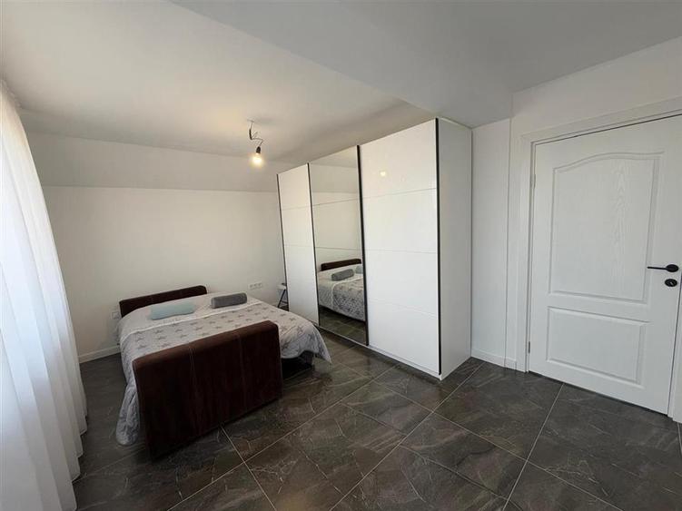Casă cu 4 camere cu Teren 300 Mp în Cihei