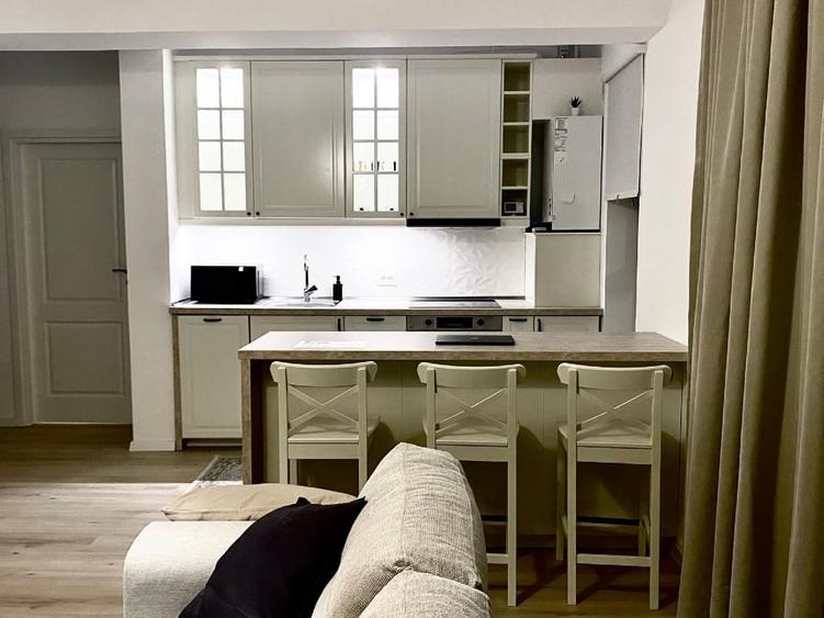 Apartament cu 2 camere decomandat, mobilat în Unirii