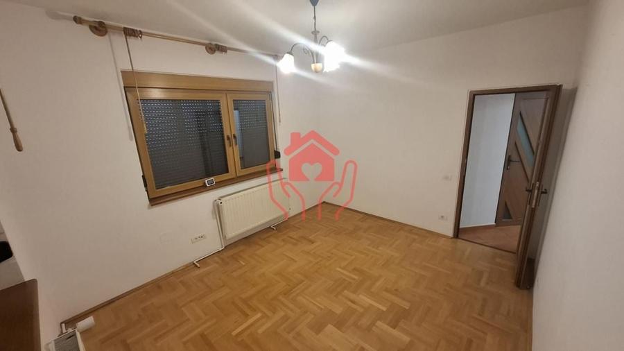 Apartament cu 6 camere semidecomandat, mobilat în Gara de Nord