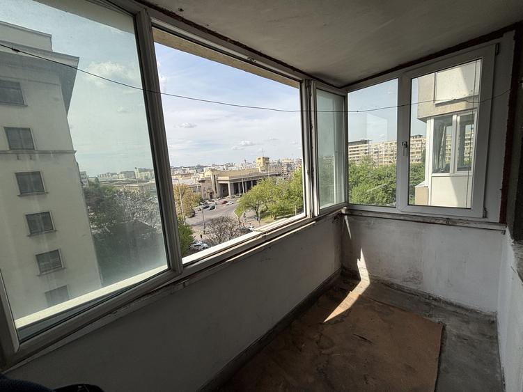 Apartament cu 2 camere semidecomandat în Gara de Nord