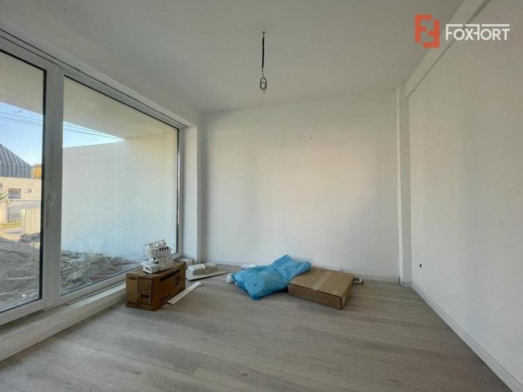 Duplex cu 5 camere cu Canalizare în Dumbrăvița
