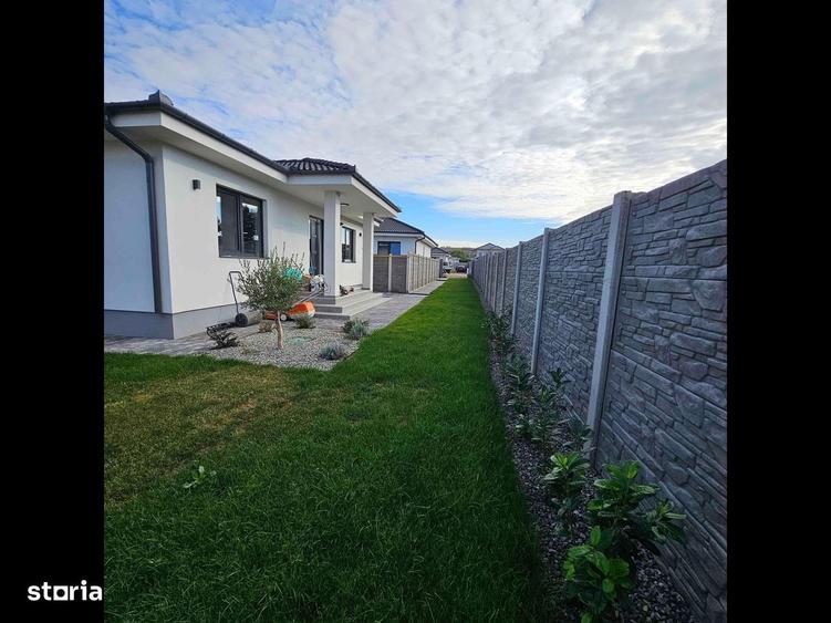Casă cu 4 camere cu Teren 470 Mp în Oncea