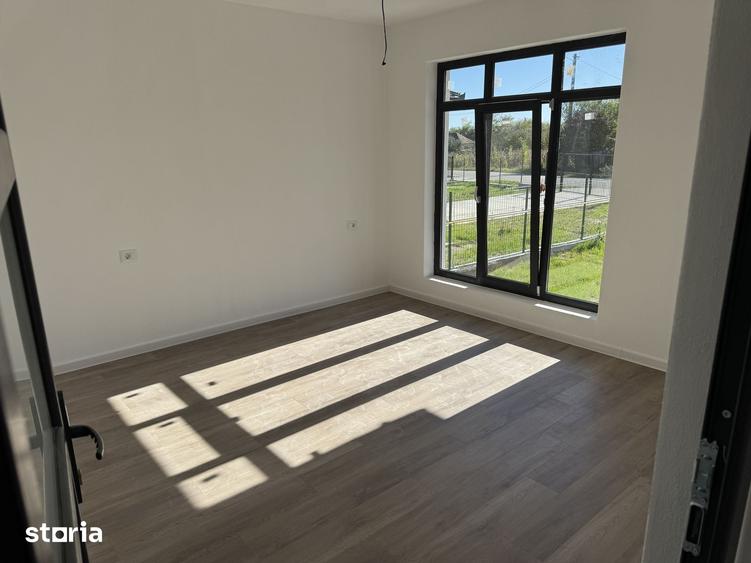 Casă cu 3 camere cu Teren 600 Mp în Central
