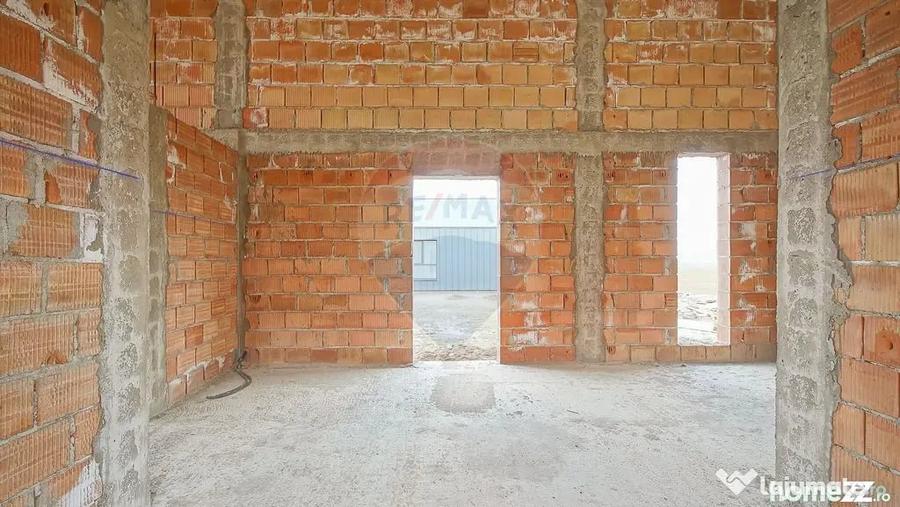 Casă cu 3 camere cu Teren 357 Mp în Hărman
