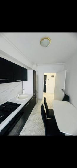 Apartament cu 2 camere decomandat, mobilat în Apărătorii Patriei