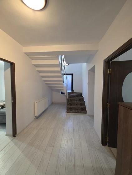 Casă cu Teren 761 Mp în Trivale
