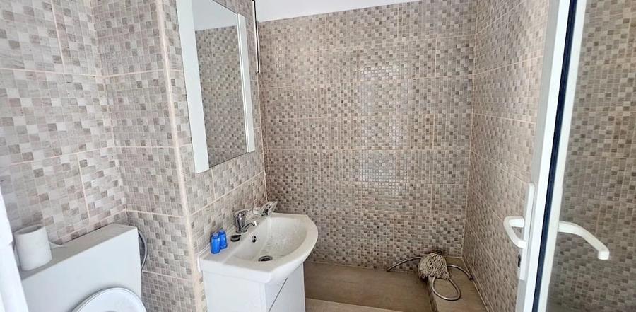 Apartament cu 2 camere decomandat în Viziru 3