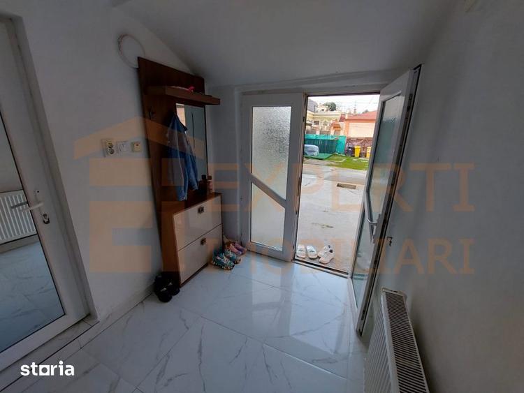 Casă cu 2 camere cu Canalizare în Central