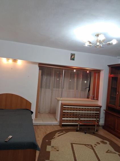 Garsonieră decomandată în Nicolina