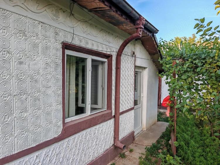 Casă cu Teren 700 Mp în Lanurile