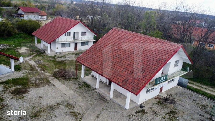 Casă cu 4 camere în Sănătești