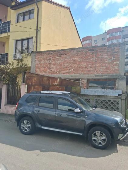 Casă cu 6 camere cu Teren 193 Mp în 13 Septembrie