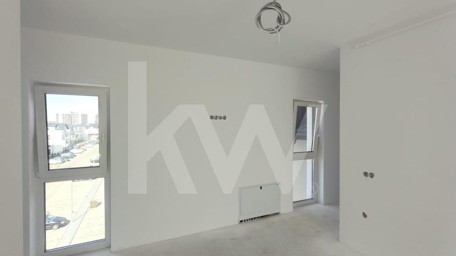 Apartament cu 3 camere semidecomandat în Mihai Viteazul