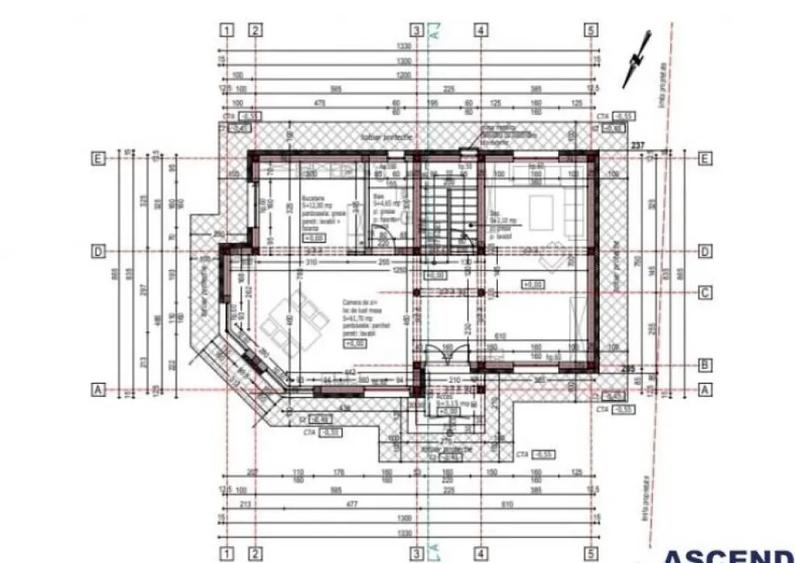 Casă cu 5 camere cu Teren 541 Mp în Central