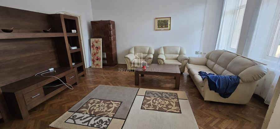 Casă individuală cu 5 camere cu Canalizare în 7 Noiembrie