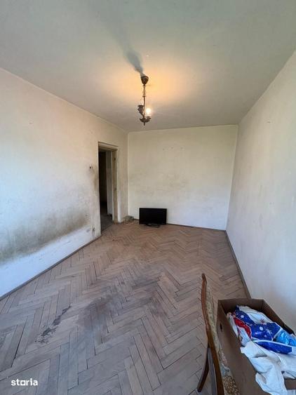 Apartament cu 2 camere decomandat în Nicolina