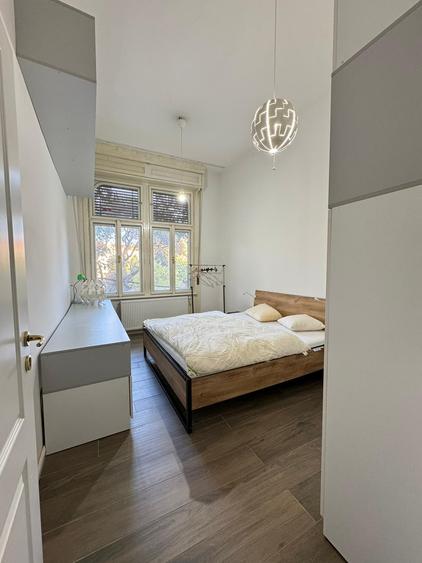 Apartament cu 4 camere decomandat, mobilat în Elisabetin