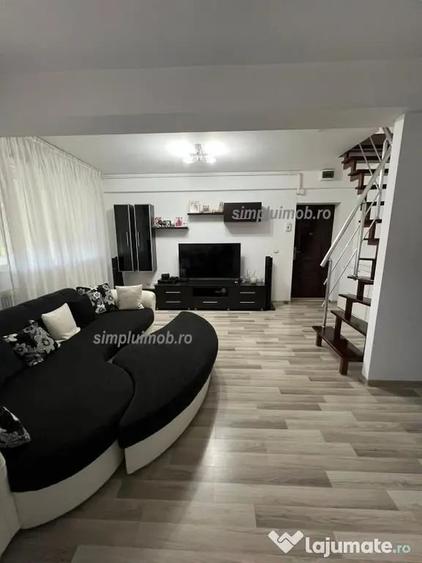 Apartament cu 3 camere semidecomandat în Colentina