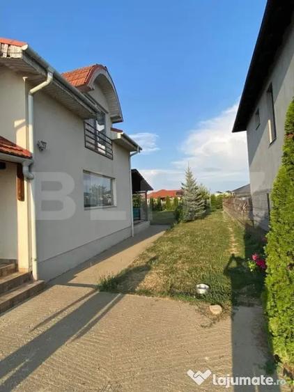 Casă cu 4 camere cu Teren 1000 Mp în Mărtinești