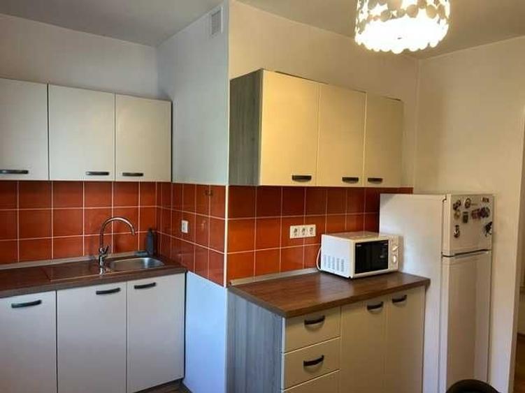 Apartament cu 2 camere decomandat în Cornișa