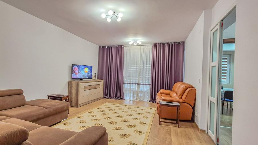 Apartament cu 2 camere semidecomandat în Răcădău