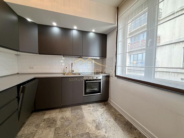 Apartament cu 4 camere decomandat, mobilat în Floreasca