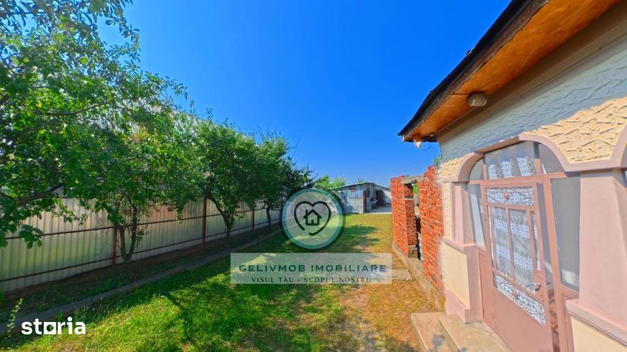 Casă cu 5 camere cu Teren 1158 Mp în Ariceștii Rahtivani