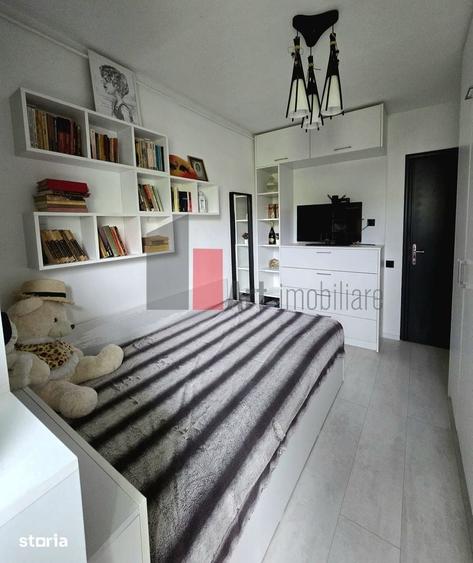 Apartament cu 3 camere decomandat în Crângași