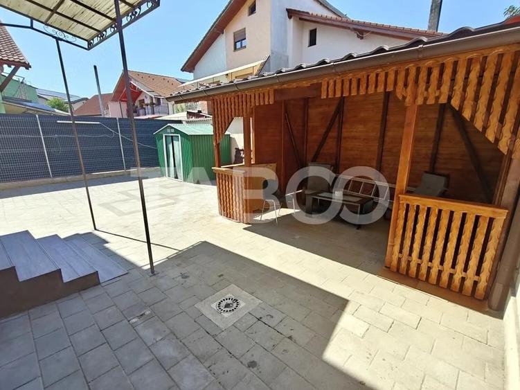 Casă cu 4 camere cu Teren 200 Mp în Central
