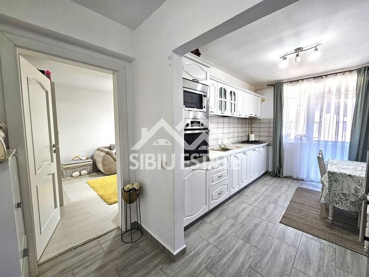 Apartament cu 2 camere decomandat, mobilat în Arhitecților - Calea Cisnădiei