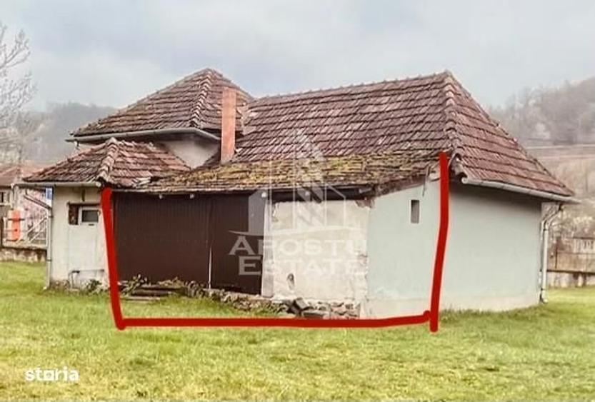 Casă cu 2 camere în Almaș