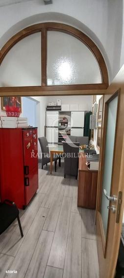 Spațiu comercial, de 81 mp, în Rontău