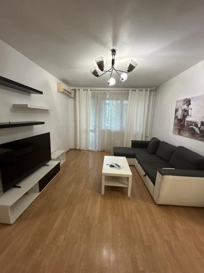 Apartament cu 2 camere semidecomandat în Universitate