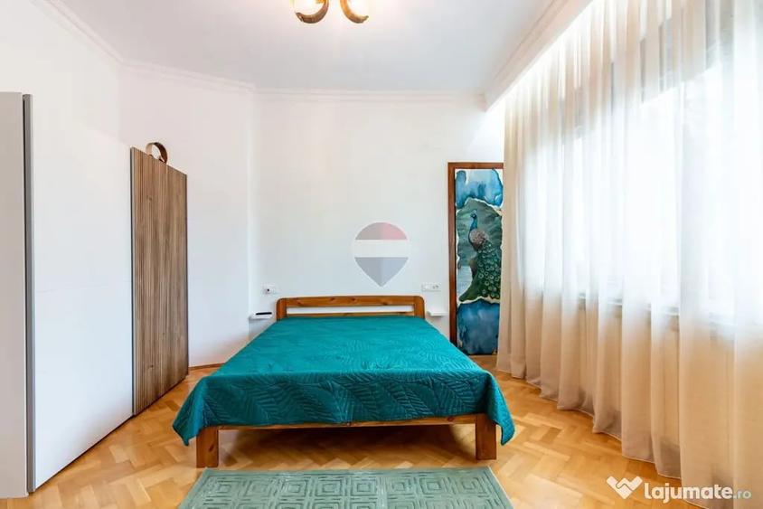 Apartament cu 4 camere semidecomandat în Foișorul de Foc