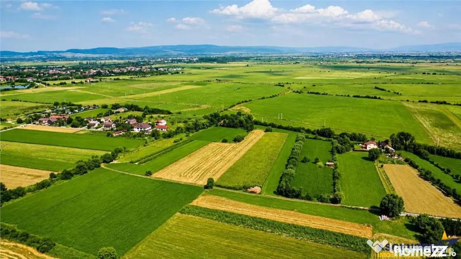 6 parcele cu autorizatie de construire si proiect aprobat: S - Stupinii Prejmerului (Brasov) - 10