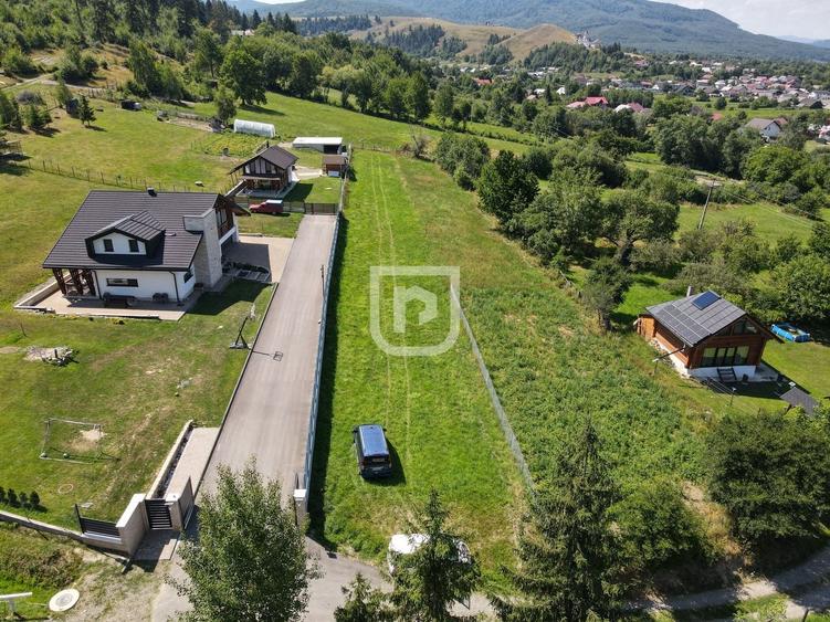 Teren Construcții intravilan de 1402 mp, în Capu Câmpului