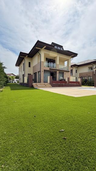 Casă individuală cu 5 camere cu Canalizare în Crevedia