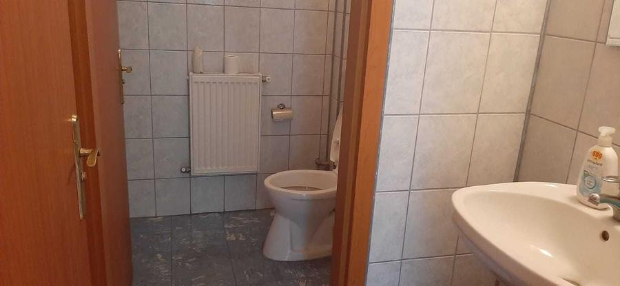 Spațiu comercial, în Central