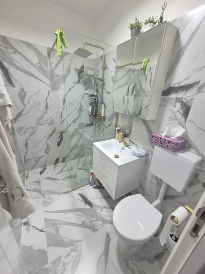 Apartament cu 3 camere decomandat în Șagului