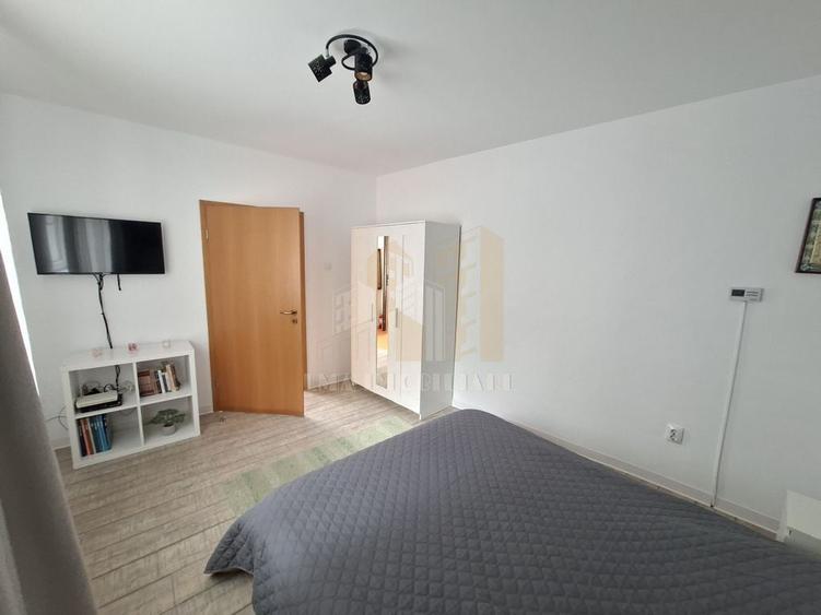 Casă cu 2 camere cu Teren 317 Mp în Schei