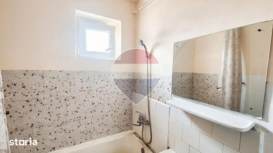 Apartament cu 2 camere semidecomandat în Central