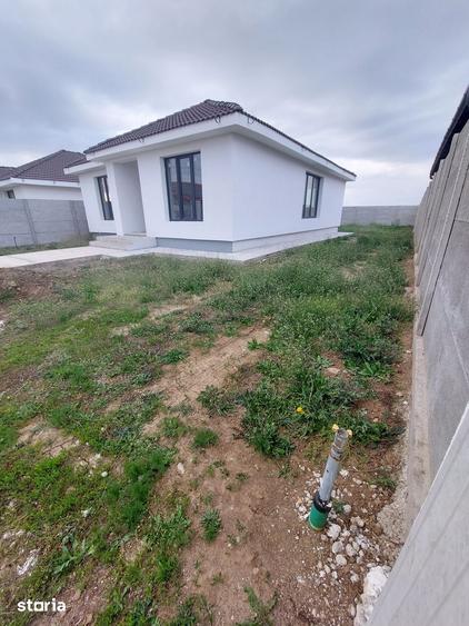 Casă cu 4 camere cu Teren 500 Mp în Central