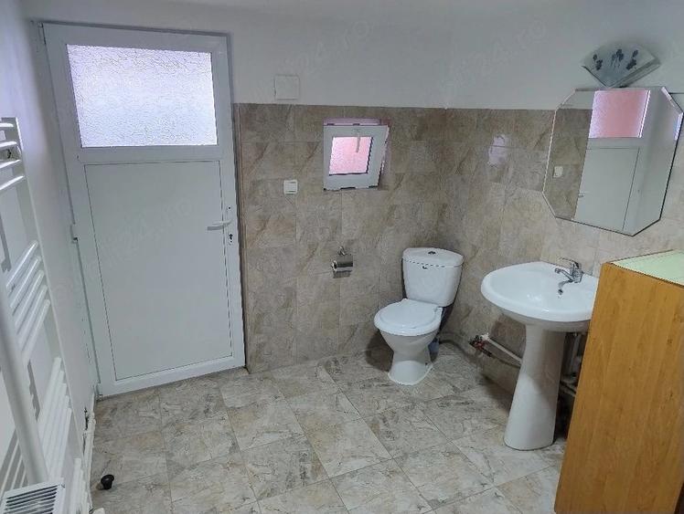 Apartament cu 2 camere decomandat în Bariera Vâlcii