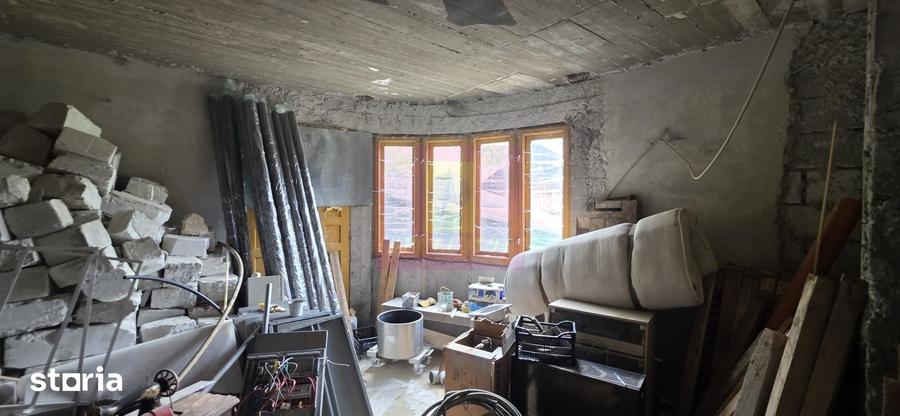 Casă cu 3 camere cu Teren 187 Mp în Zamora