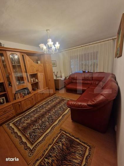 Apartament cu 3 camere decomandat în Ipotești