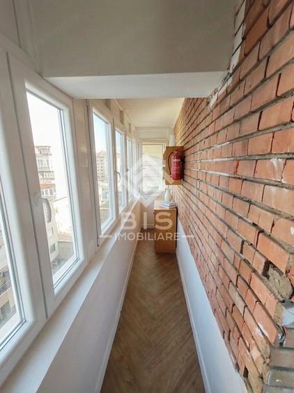 Apartament cu 4 camere decomandat în Ultracentral