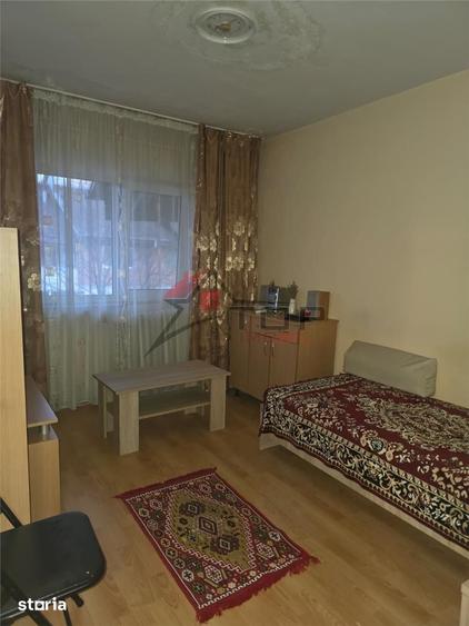 Apartament cu 3 camere decomandat în Frumoasa