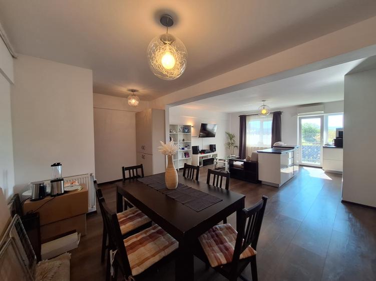 Apartament cu 2 camere semidecomandat, mobilat în Florești — fotografia 3